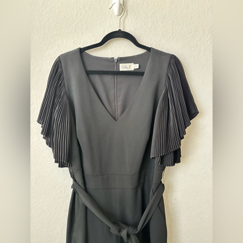 Eliza J Black Pleated Flutter-Sleeve Jumpsuit size 14W - Picture 6 of 9
